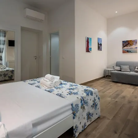 All'imbarco - Mytouristhome