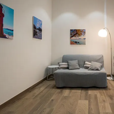 ゲストハウス All'imbarco 3*